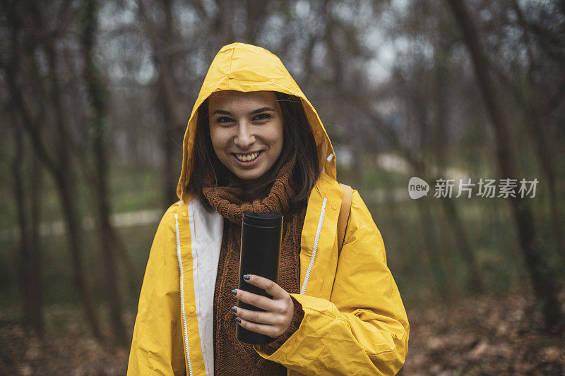 天寒地冻，不喝热茶不行