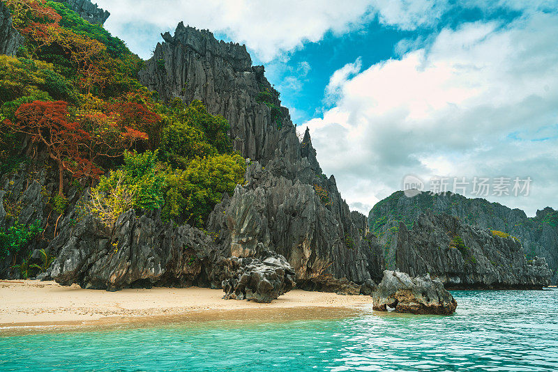 洛基热带海滩，菲律宾巴拉望岛