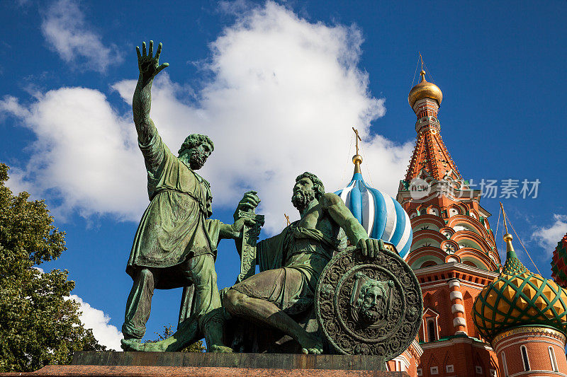 莫斯科红场上的米宁和波扎尔斯基纪念碑