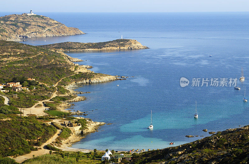 布满灯塔的落基海岸