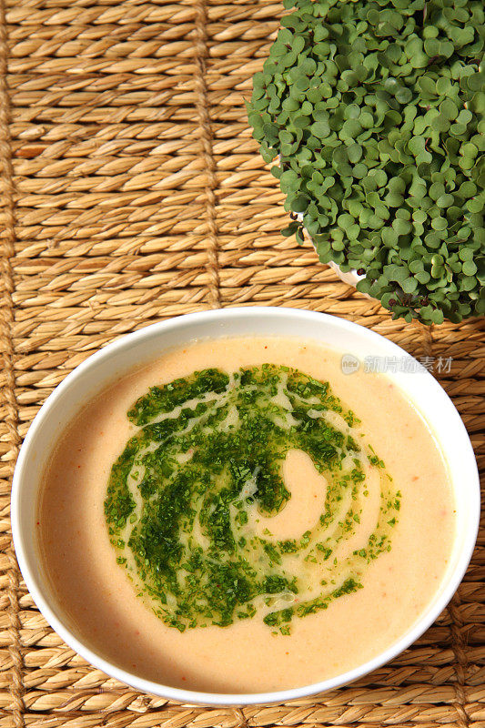 泰式椰奶咖喱花椰菜汤