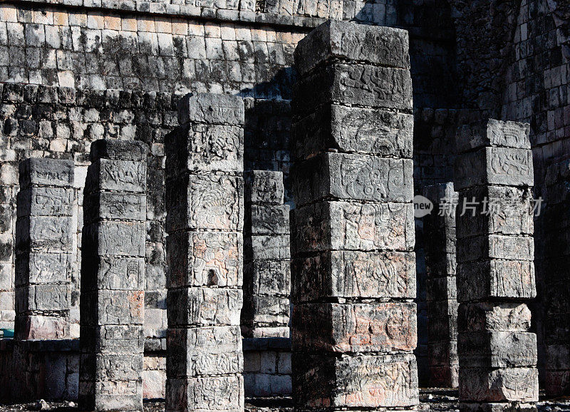 玛雅武士神庙的柱子