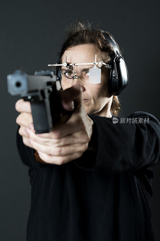 运动射击。