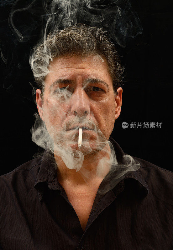 吸烟的肖像