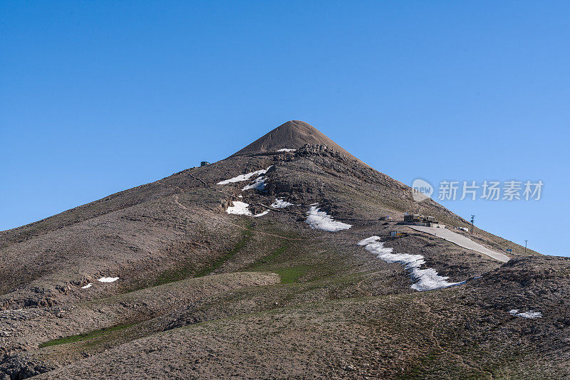 内姆鲁德山下的景色