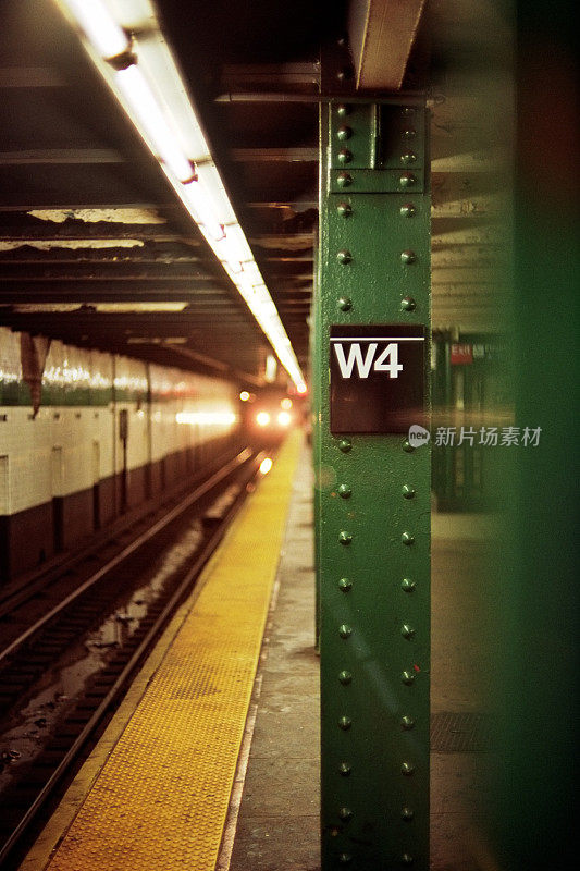 西4街地铁站-纽约市