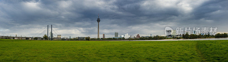 天际线Düsseldorf在德国-全景