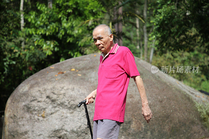 亚洲老年男性生活方式