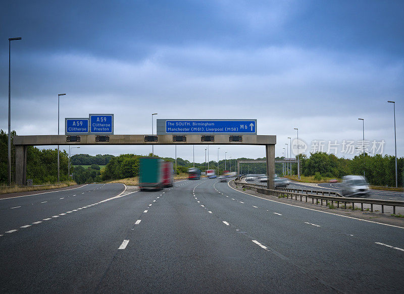 英国到利物浦、曼彻斯特和伯明翰的道路信号是M6