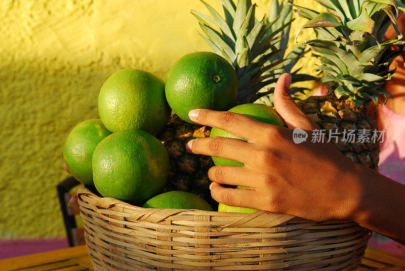 尼加拉瓜格拉纳达的热带水果篮