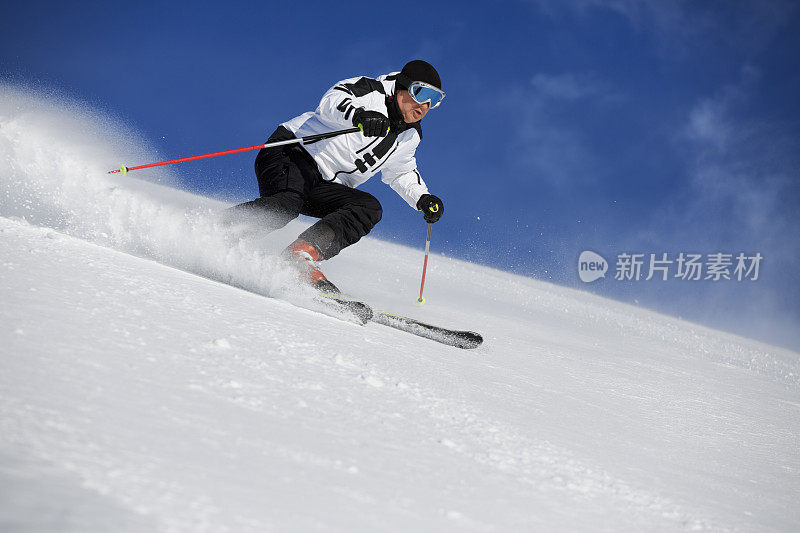 雪滑雪雕刻