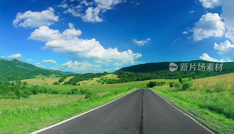 空的高速公路