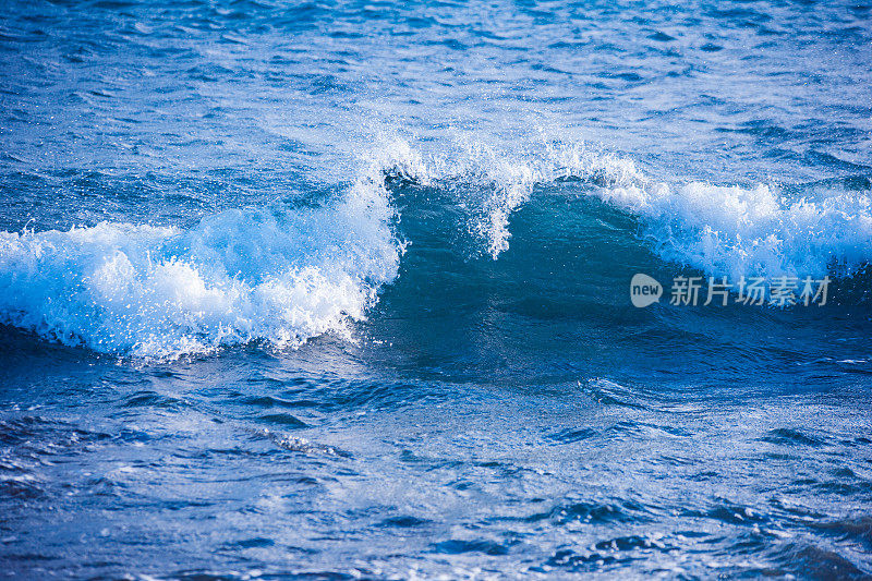 海浪(风景，西班牙)