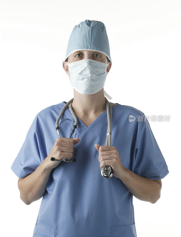 医生或护士使用听诊器