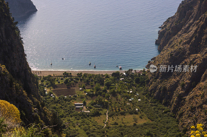 克勒贝克谷著名的度假胜地，位于地中海沿岸，靠近费提耶穆格拉土耳其