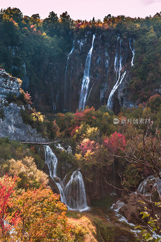 Plitvice湖的瀑布