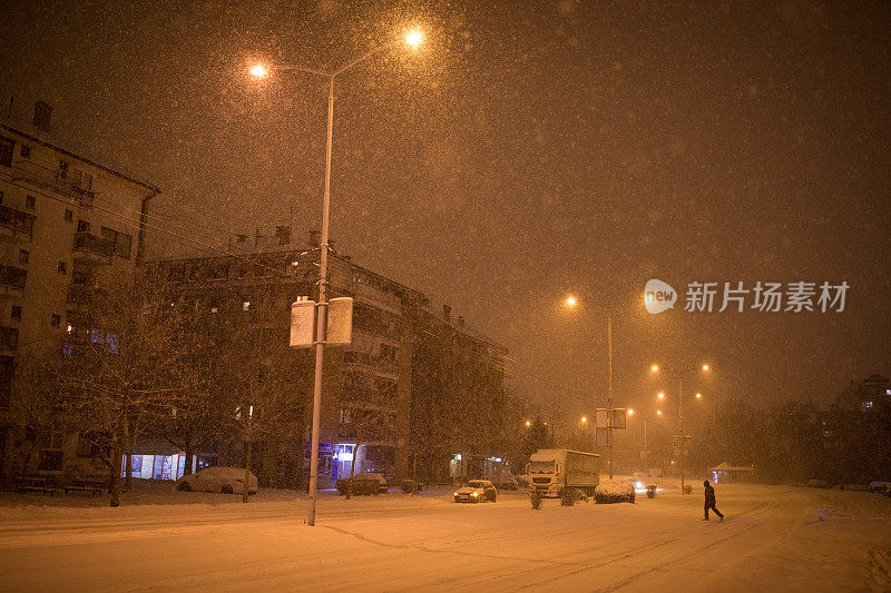 雪夜在城中