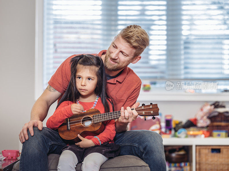 和爸爸玩的时间
