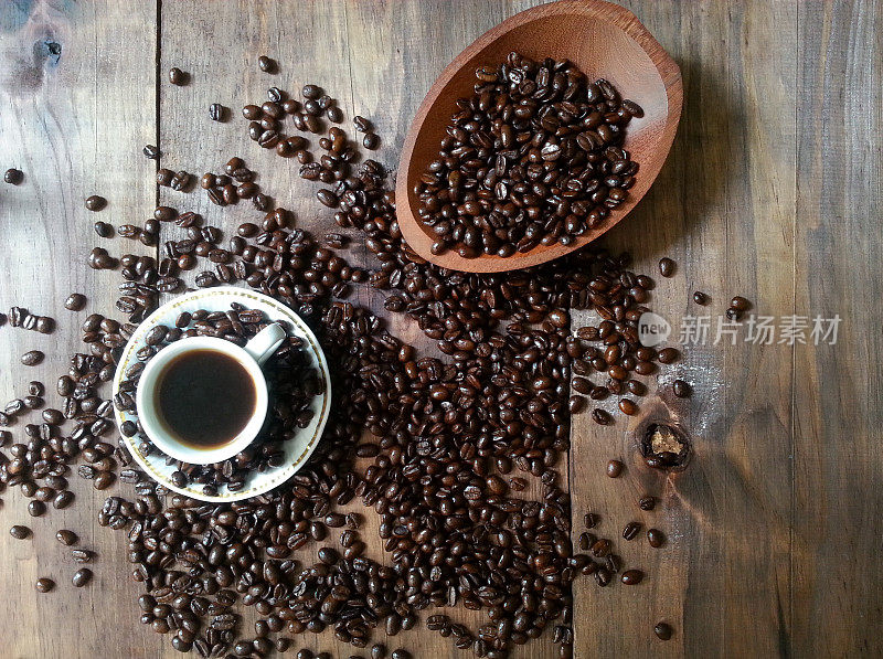 浓缩咖啡加新鲜咖啡豆