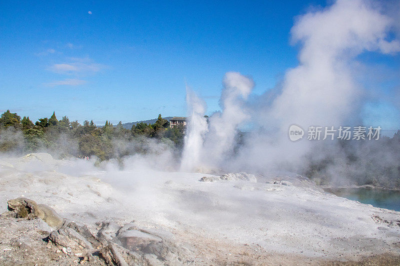 新西兰:罗托鲁瓦的波胡图间歇泉