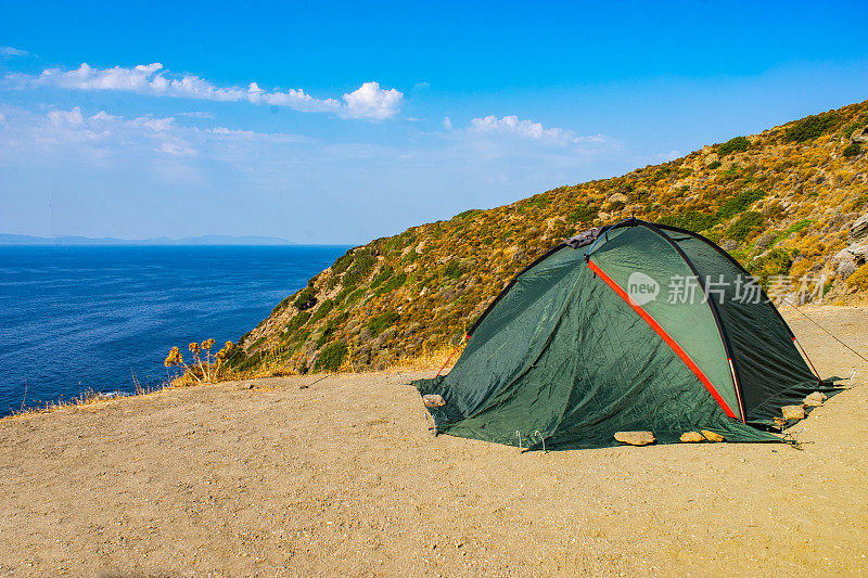 海滨山露营