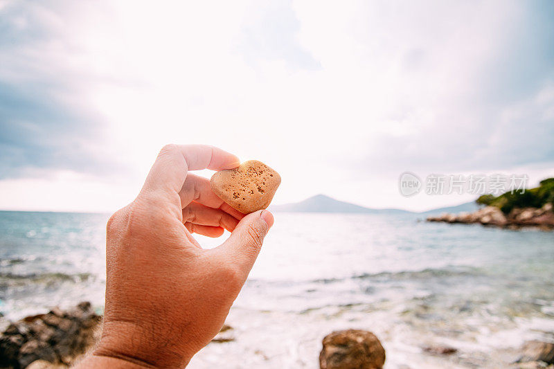 沙滩上的宁静时刻