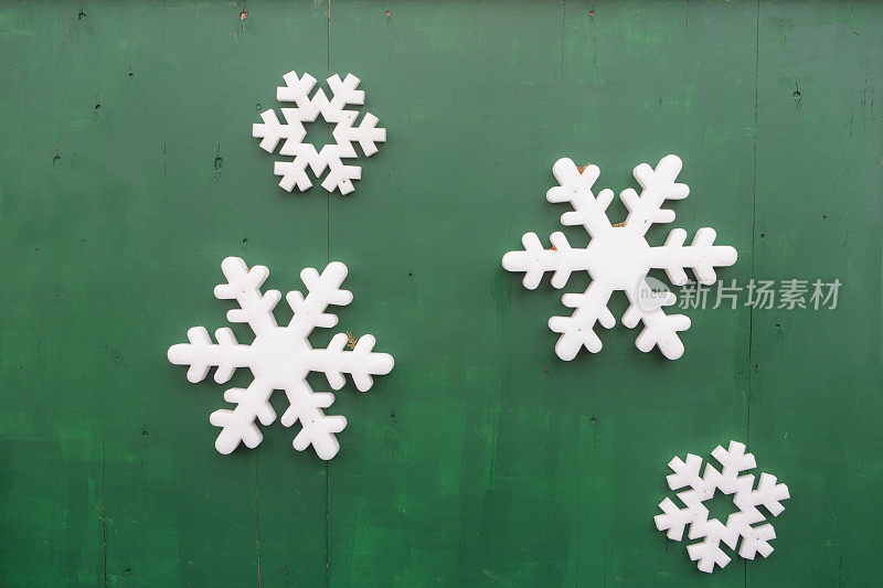 英格兰苏格兰爱丁堡圣诞冬季市场上的雪花装饰
