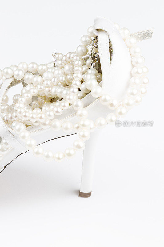 给新娘的白珍珠
