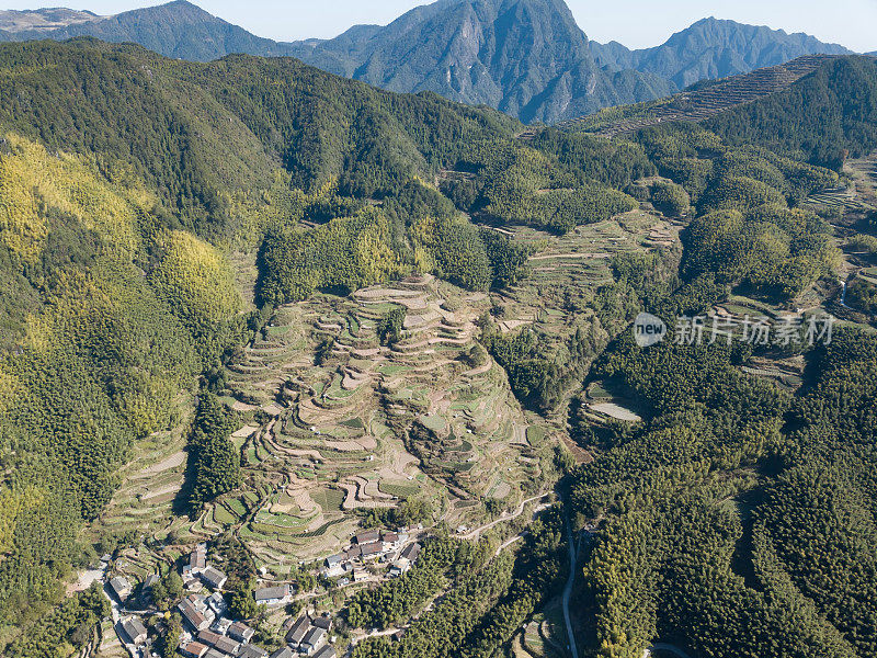 航拍中国浙江省山区梯田