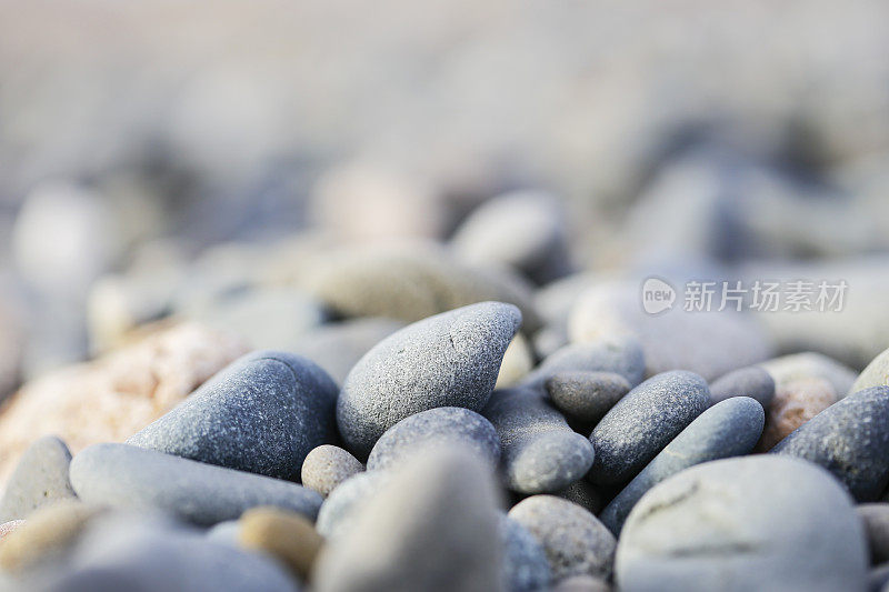 塞浦路斯海滩上的鹅卵石