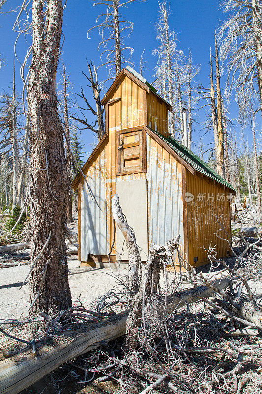 山中小屋