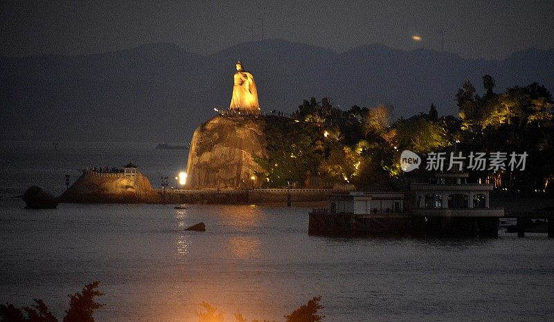 鼓浪屿夜景开兴像，厦门，福建省，中国