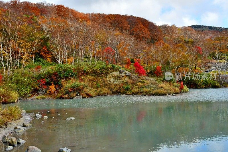 日本东北部的秋天:地狱沼泽，青森