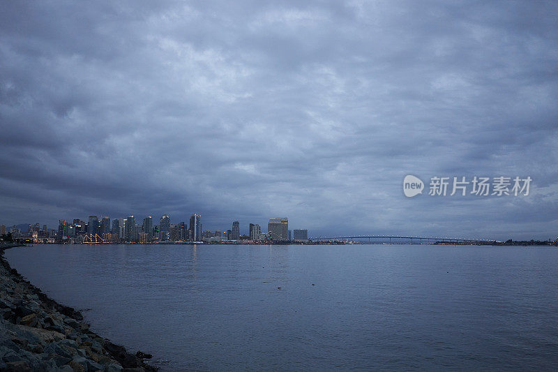 从海港岛公园眺望圣地亚哥市中心