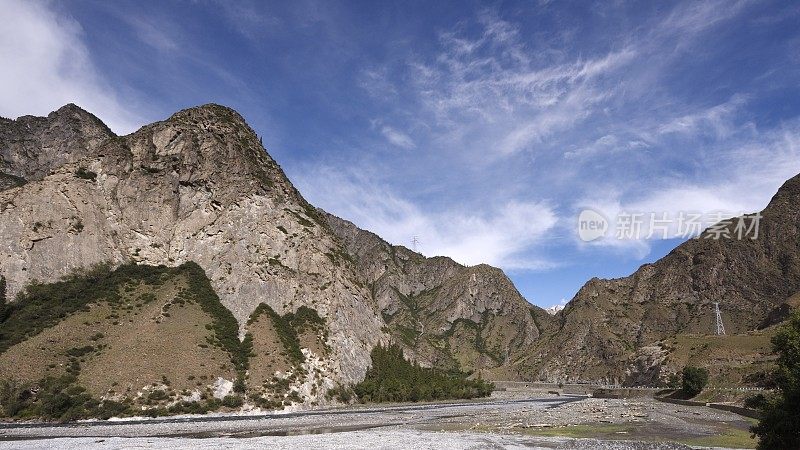 巍峨的山河