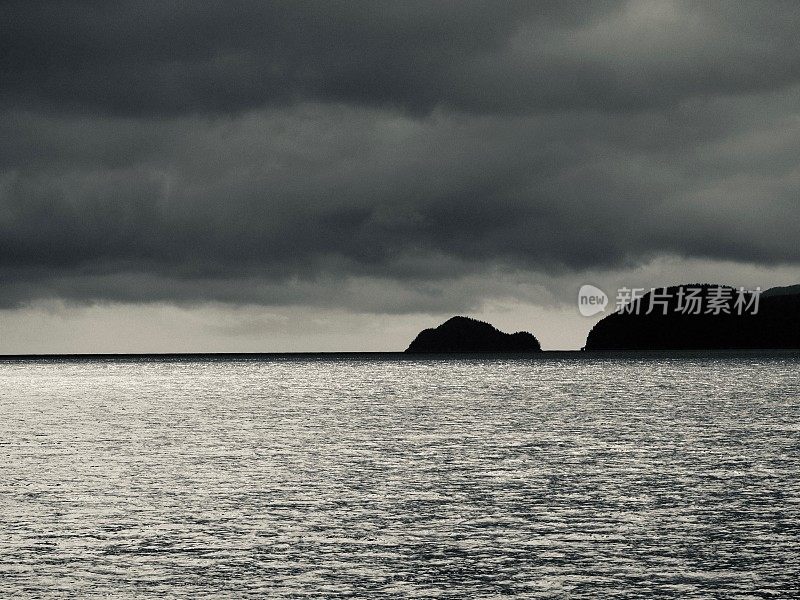 峡湾风暴