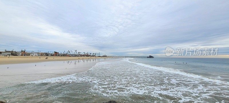 纽波特海滩海岸线