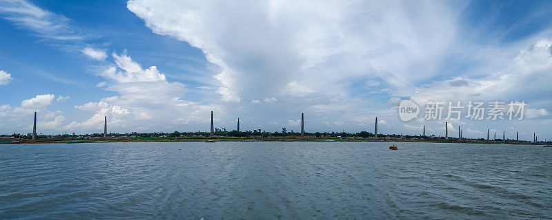 这张照片代表孟加拉国砖厂的污染情况。孟加拉国和全世界的气候变化。