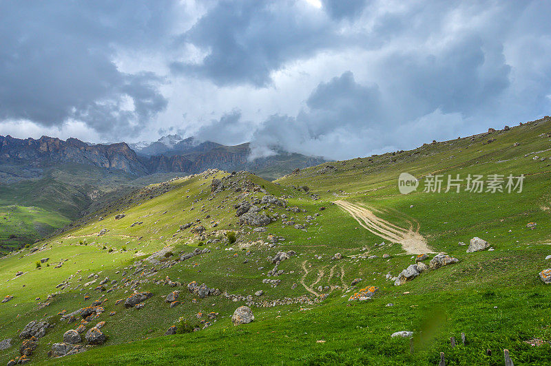 高加索山脉，北奥塞梯-阿尔巴尼亚共和国，俄罗斯