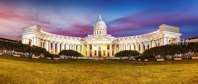 喀山圣母大教堂全景图，圣彼得堡俄罗斯东正教教堂