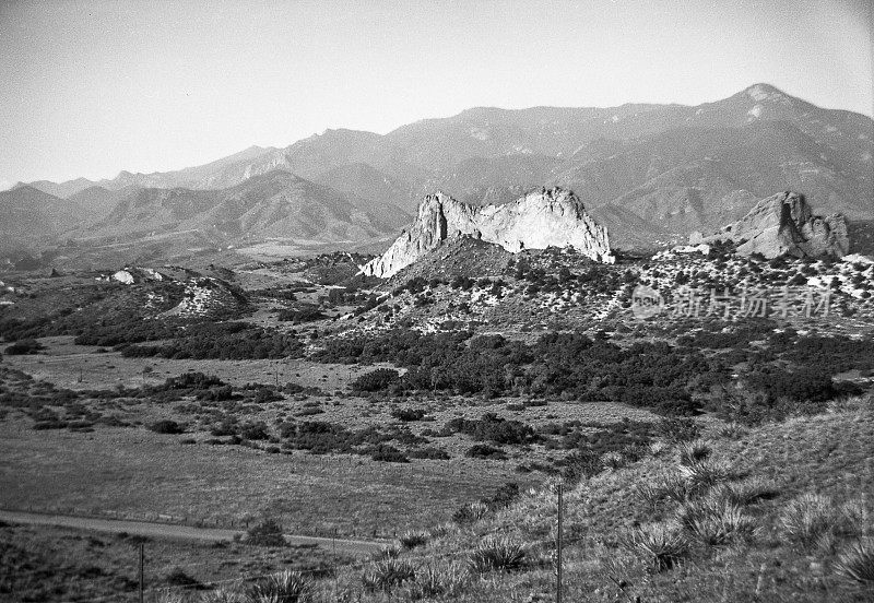 1946年，科罗拉多州斯普林斯，众神之花园城市公园中的灰色岩石