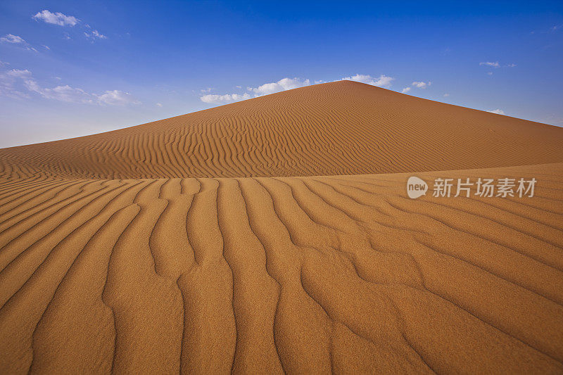 一波又一波的沙子