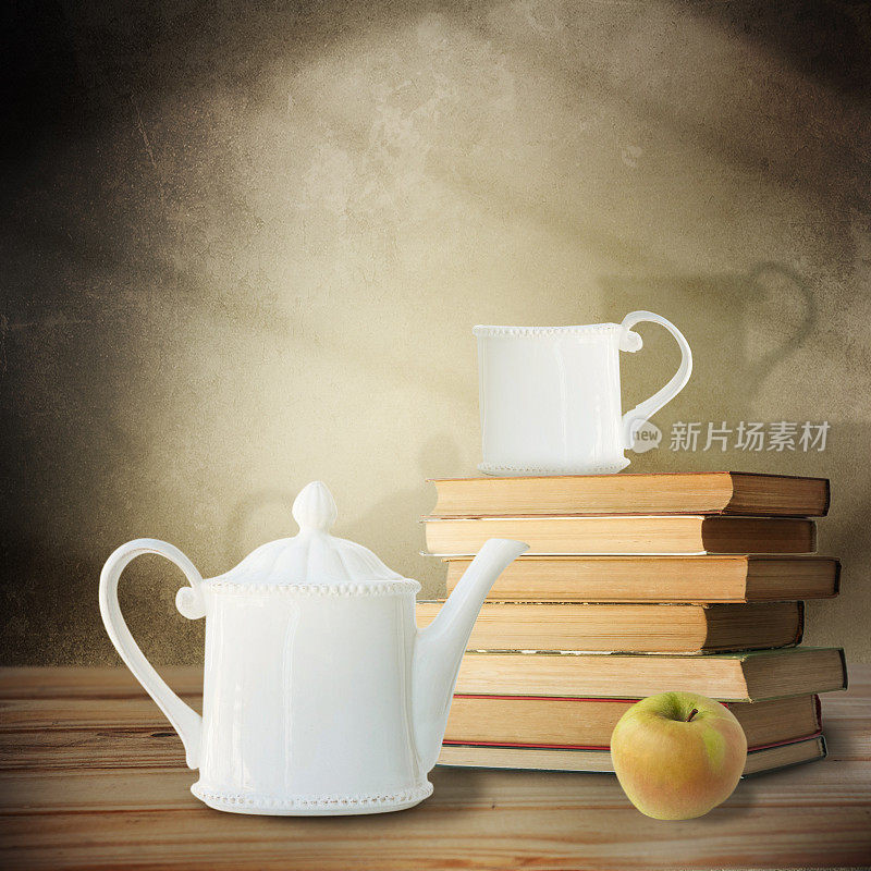 书籍和茶