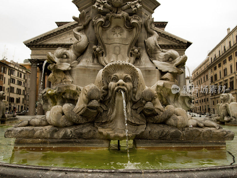 意大利罗马万神殿喷泉的建筑细节