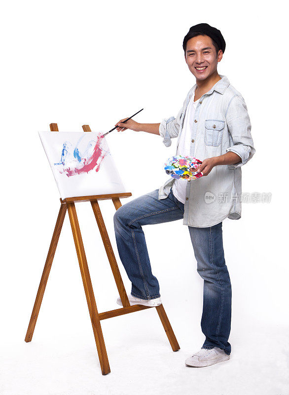 年轻画家绘画