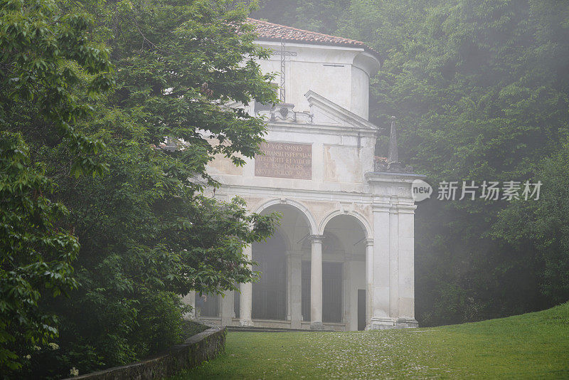 瓦雷兹的圣山之路