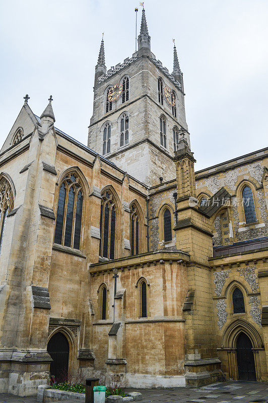 南沃克大教堂外观-伦敦，英国