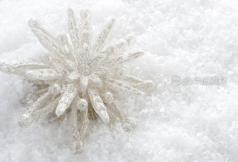 雪花。