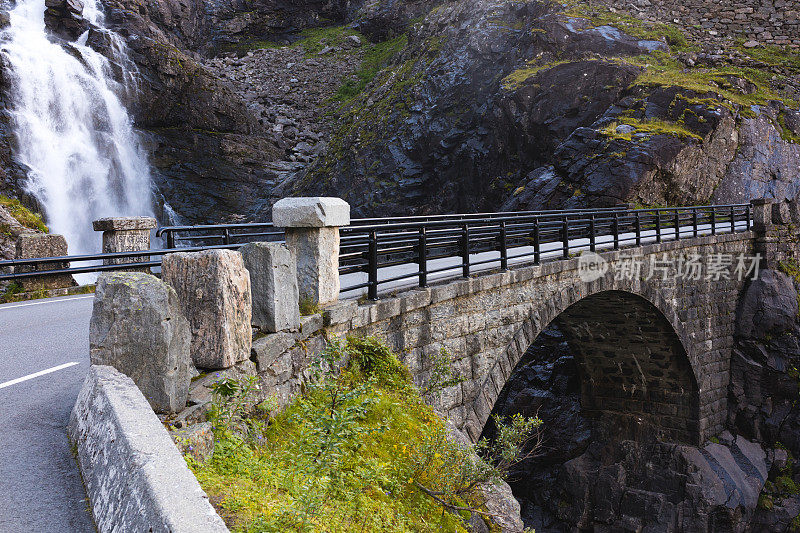 挪威雄伟的斯蒂格佛森大桥