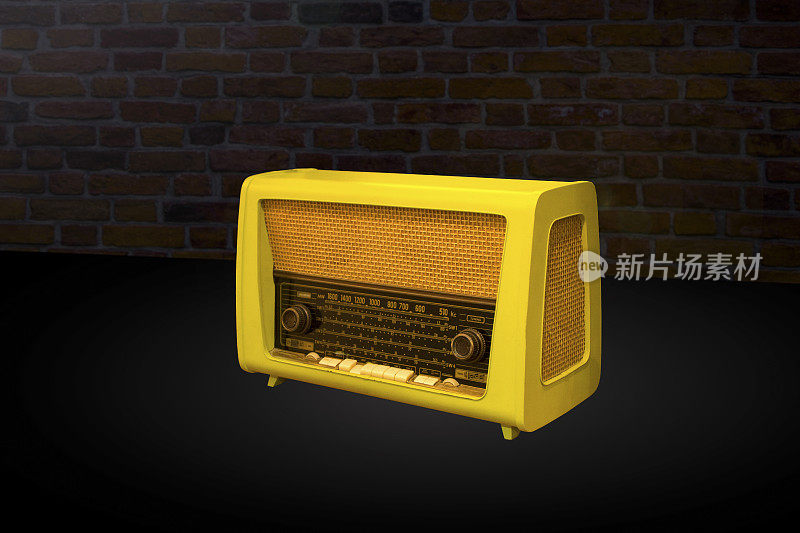 复古的便携式收音机